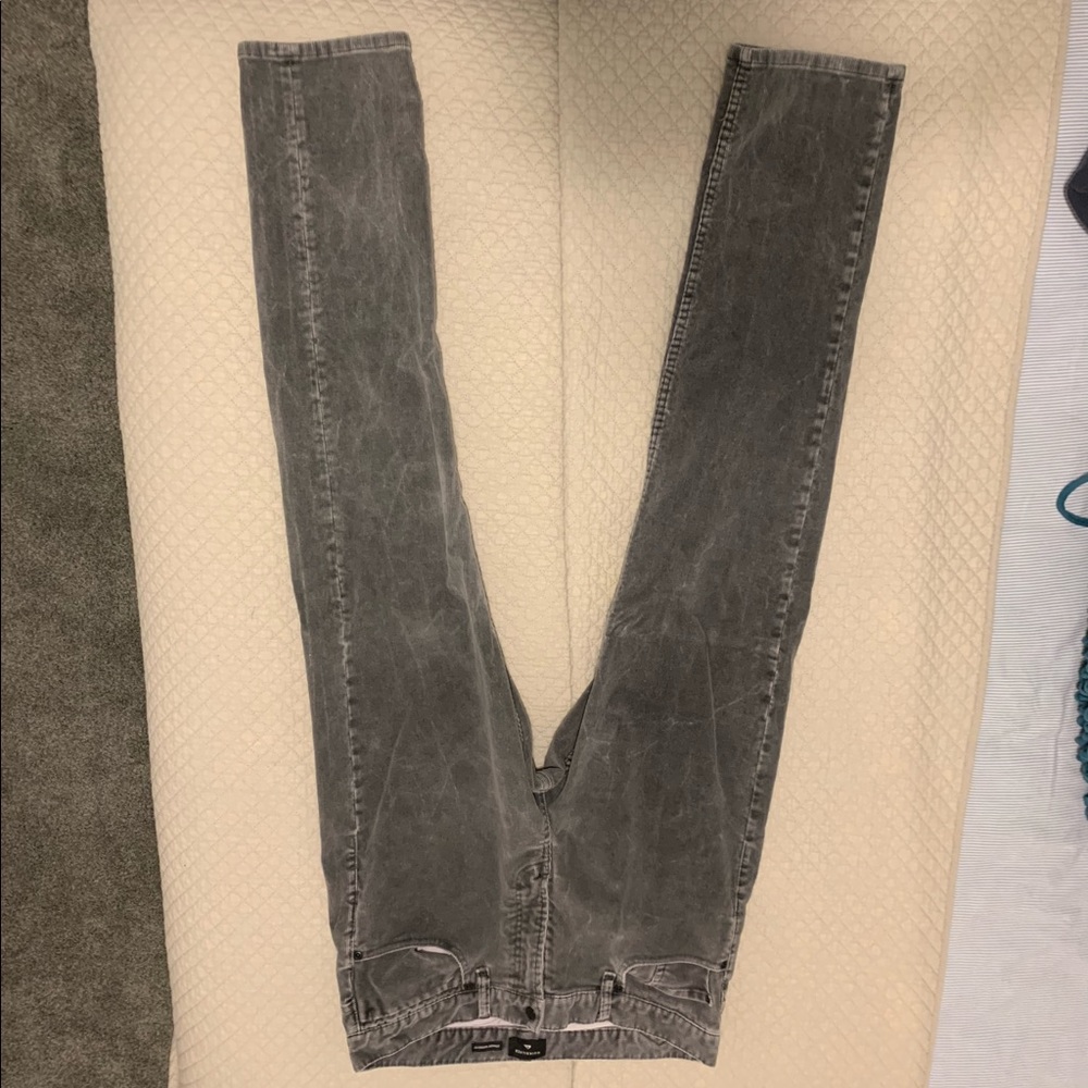Men’s Quiksilver Corduroy Pants (Size 33)